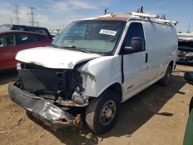 2004 Chevrolet Express G2500