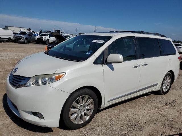 2012 Toyota Sienna XLE