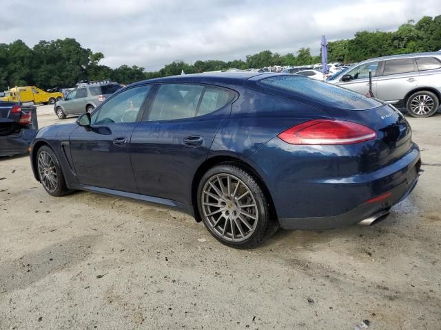 2015 Porsche Panamera 2