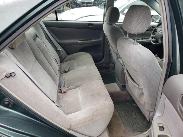 2004 Toyota Camry LE