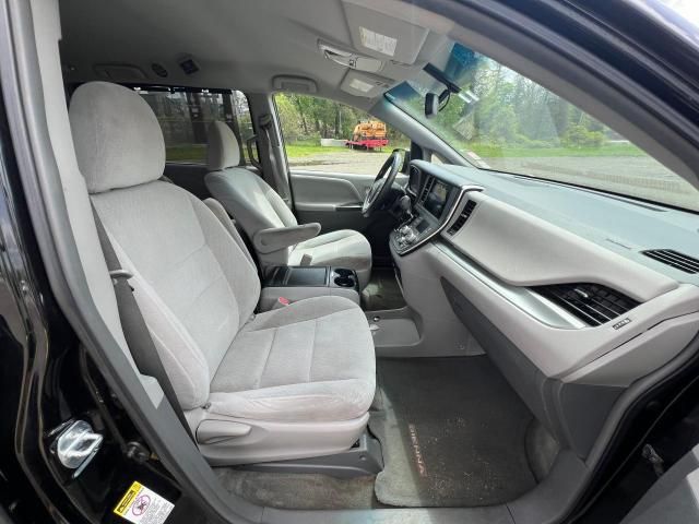 2015 Toyota Sienna LE