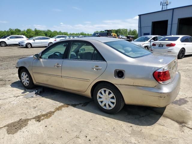 2005 Toyota Camry LE