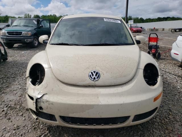 2010 Volkswagen New Beetle