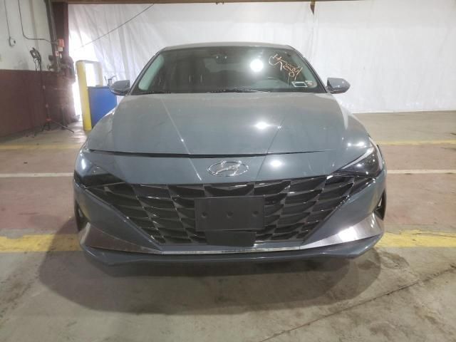 2022 Hyundai Elantra Limited