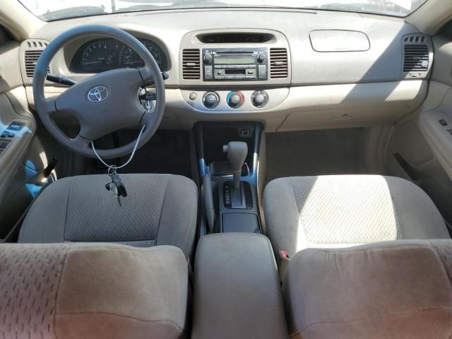 2004 Toyota Camry LE