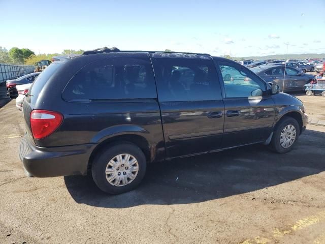 2005 Chrysler Town & Country LX