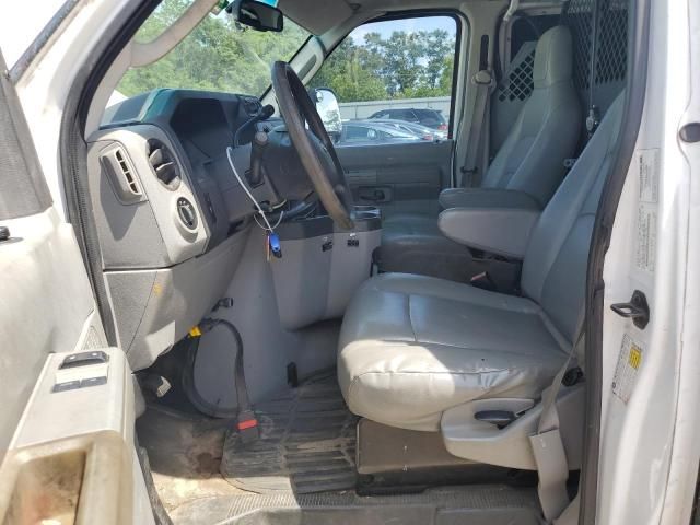 2013 Ford Econoline E350 Super Duty Van