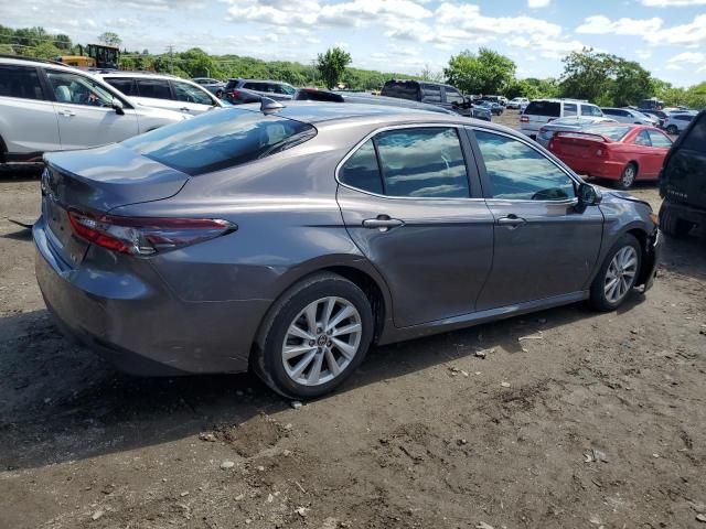 2022 Toyota Camry LE