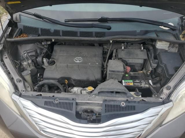 2011 Toyota Sienna XLE