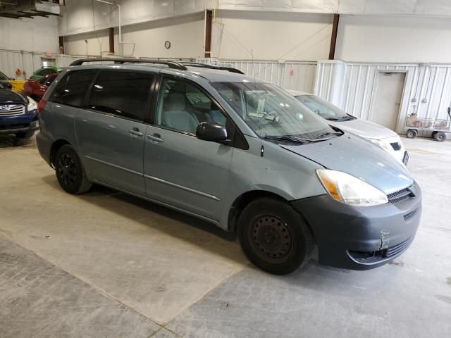 2005 Toyota Sienna CE