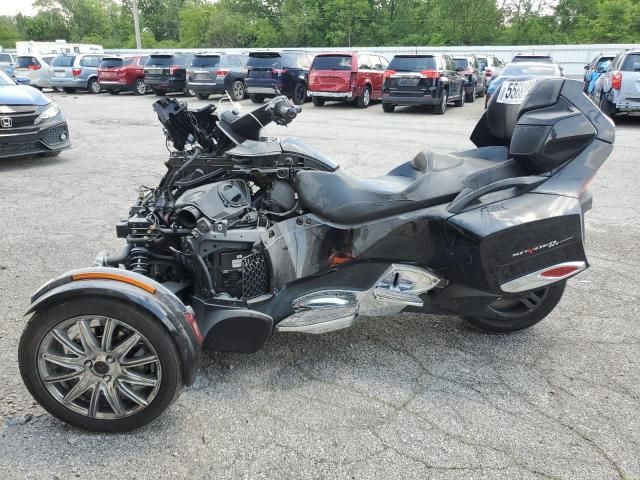 2014 Can-Am Spyder Roadster RT