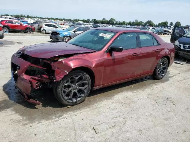 2019 Chrysler 300 Touring