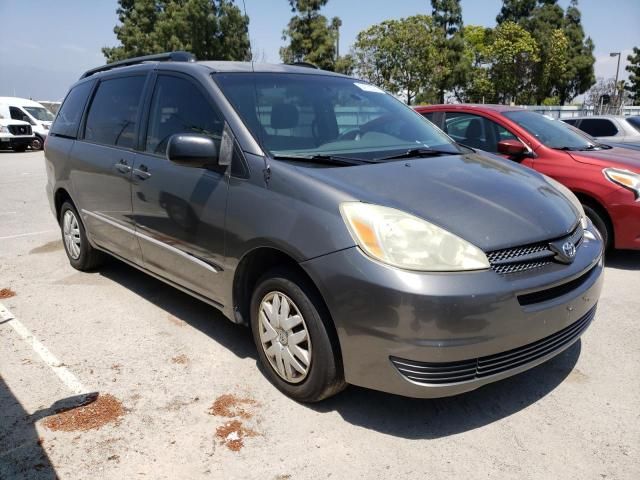 2004 Toyota Sienna CE