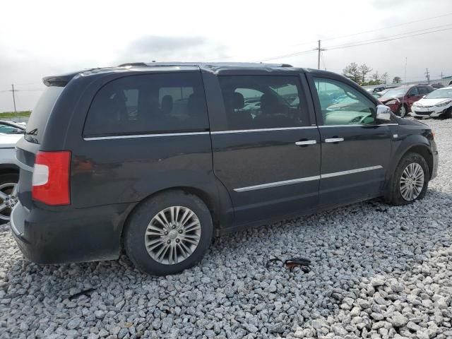 2014 Chrysler Town & Country Touring L