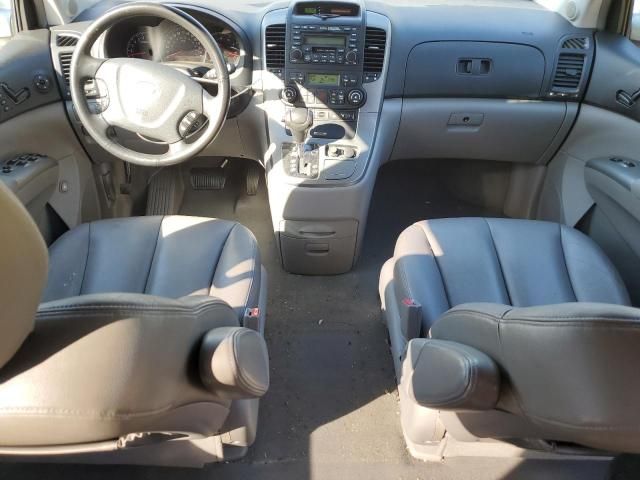 2007 Hyundai Entourage GLS