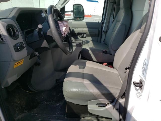 2023 Ford Econoline E350 Super Duty Cutaway Van
