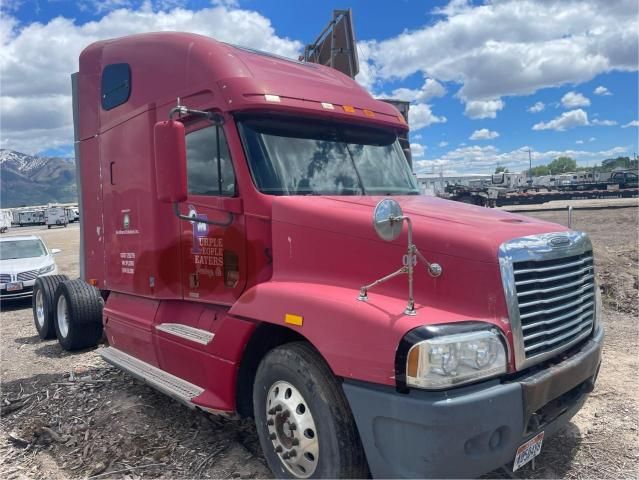 2003 Freightliner ST120 Detriot 60 13 Speed