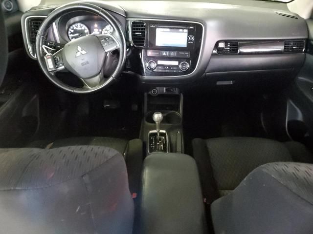 2014 Mitsubishi Outlander SE