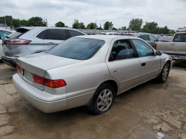 2000 Toyota Camry LE