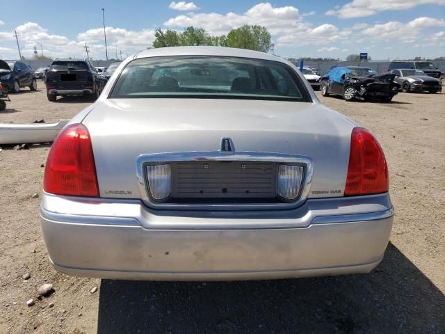 2007 Lincoln Town Car Signature Limited