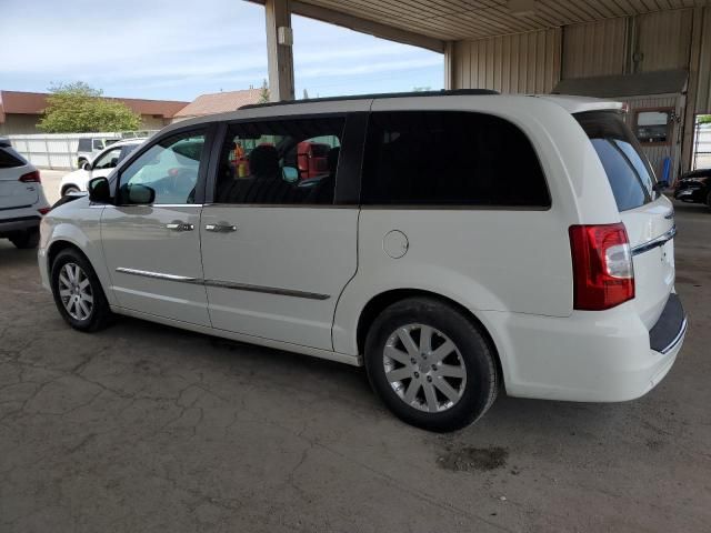 2012 Chrysler Town & Country Touring L