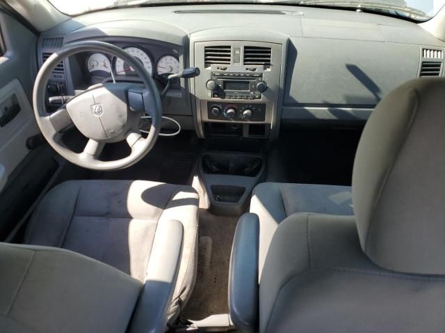 2006 Dodge Dakota Quattro