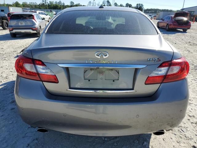 2013 Infiniti M37