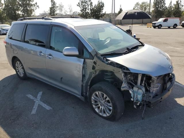 2011 Toyota Sienna XLE