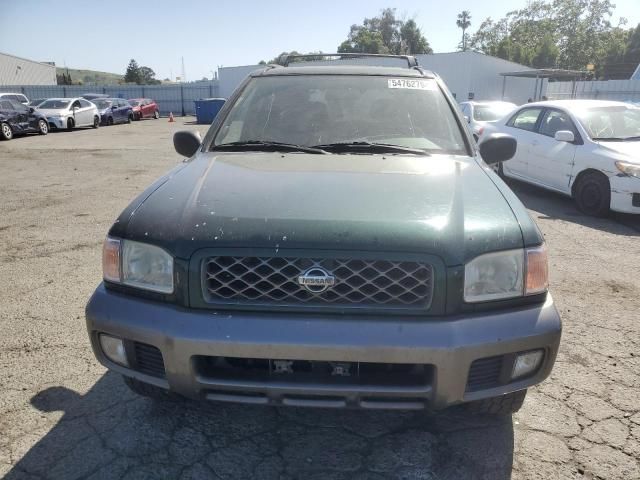 2000 Nissan Pathfinder LE