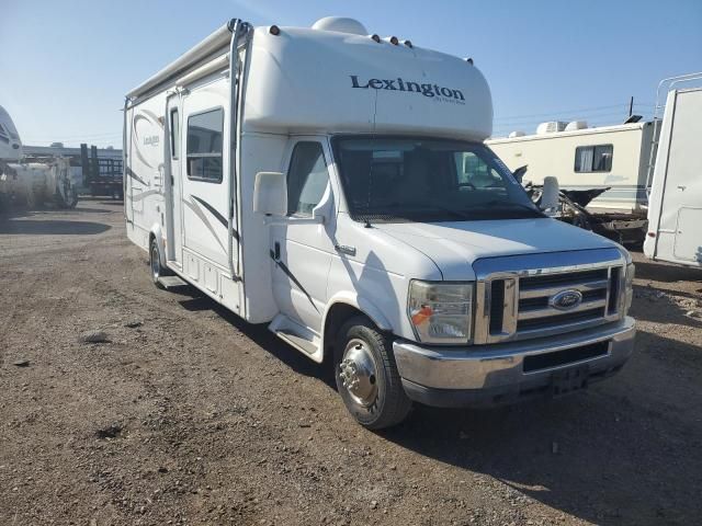 2010 Ford Econoline E450 Super Duty Cutaway Van