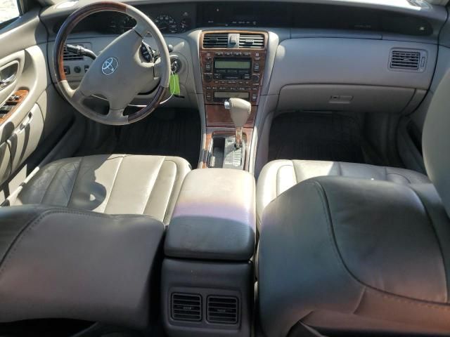 2004 Toyota Avalon XL