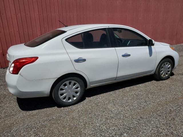 2013 Nissan Versa S