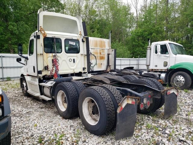 2020 Freightliner Cascadia 126