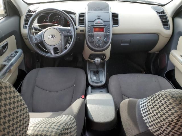 2010 KIA Soul +