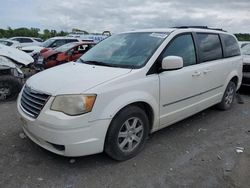 Salvage cars for sale from Copart Cahokia Heights, IL: 2009 Chrysler Town & Country Touring