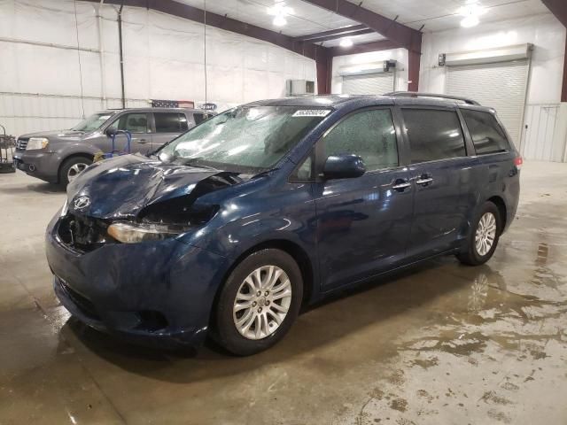 2011 Toyota Sienna XLE