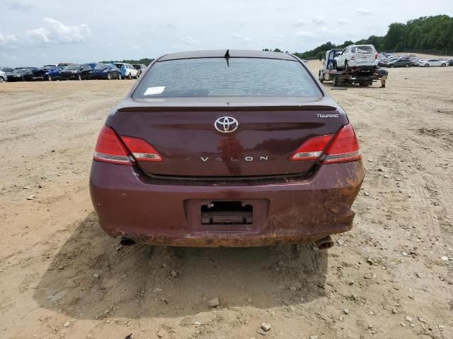 2005 Toyota Avalon XL