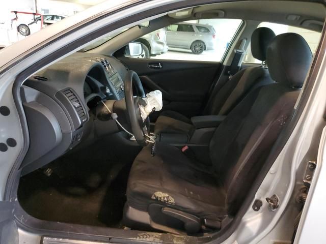 2010 Nissan Altima Base