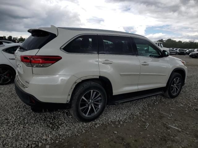 2019 Toyota Highlander SE