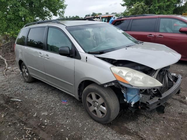 2009 Toyota Sienna CE