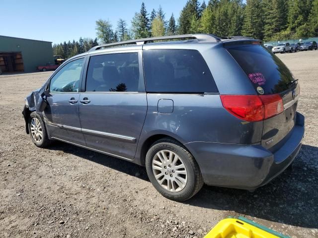 2010 Toyota Sienna XLE