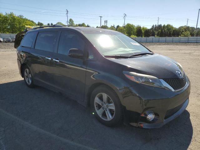 2015 Toyota Sienna Sport