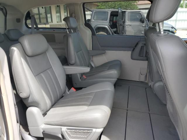 2009 Chrysler Town & Country Touring