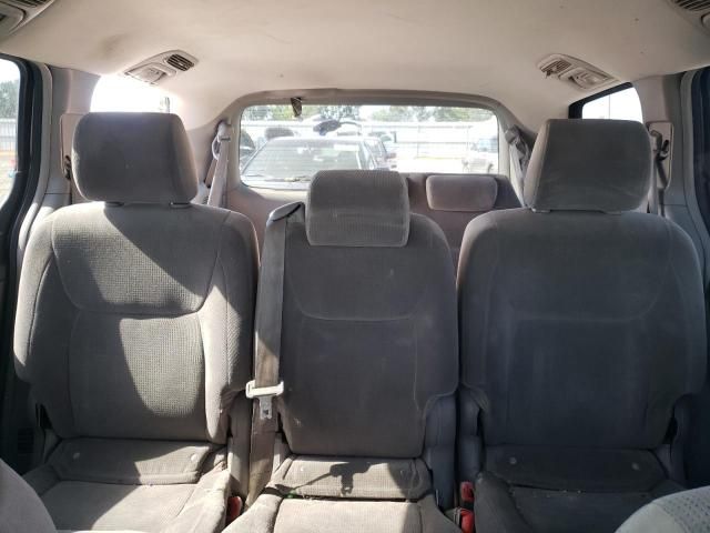 2005 Toyota Sienna CE