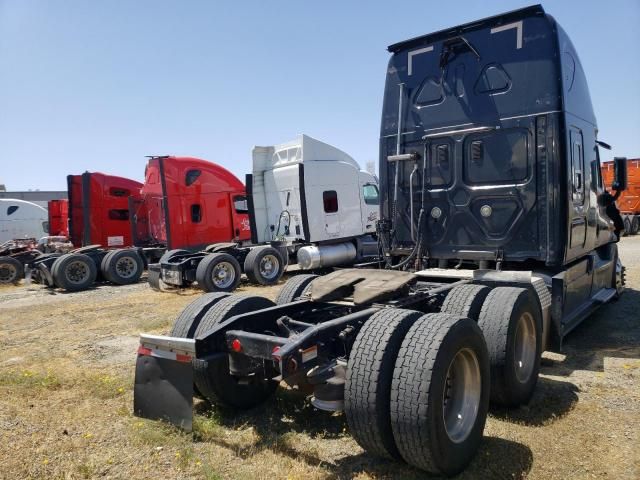 2014 Freightliner Cascadia 125