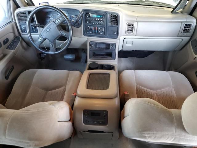 2005 Chevrolet Suburban C1500