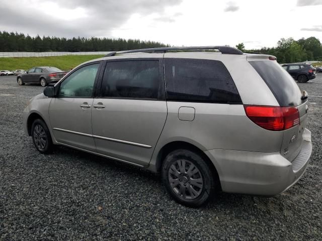 2004 Toyota Sienna CE