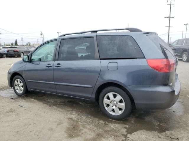 2009 Toyota Sienna XLE