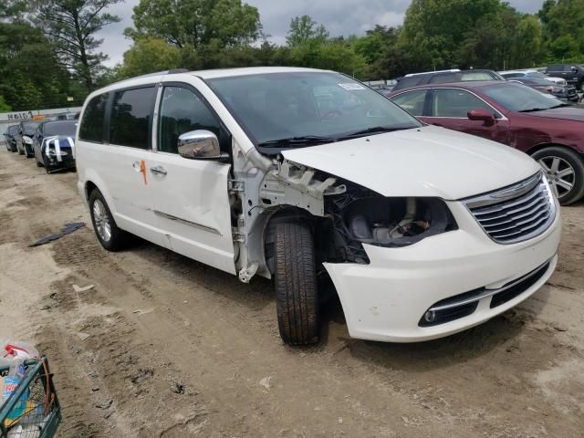 2013 Chrysler Town & Country Limited