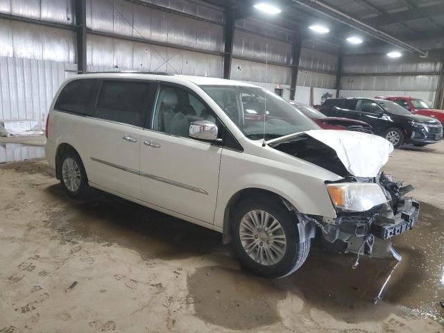 2012 Chrysler Town & Country Limited